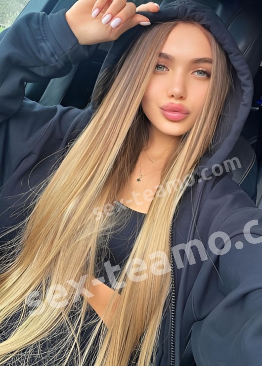 Оксана привлекательная девушка из Гатчины цена от 4000 руб